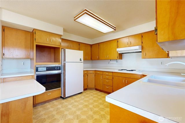 2441 Country Club Road, Walla Walla, WA 99362