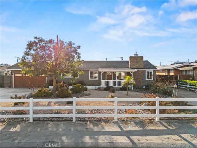 4935 Maureen Lane, Moorpark, CA 93021