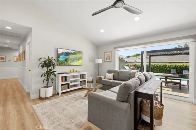 4935 Maureen Lane, Moorpark, CA 93021