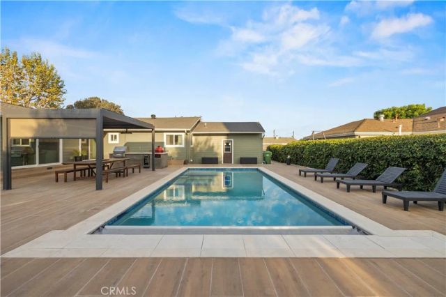 4935 Maureen Lane, Moorpark, CA 93021