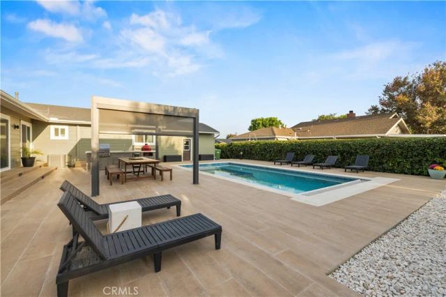 4935 Maureen Lane, Moorpark, CA 93021