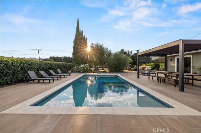 4935 Maureen Lane, Moorpark, CA 93021
