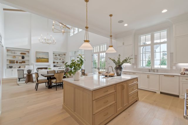 1627 Rosebrooke Dr, Brentwood, TN 37027