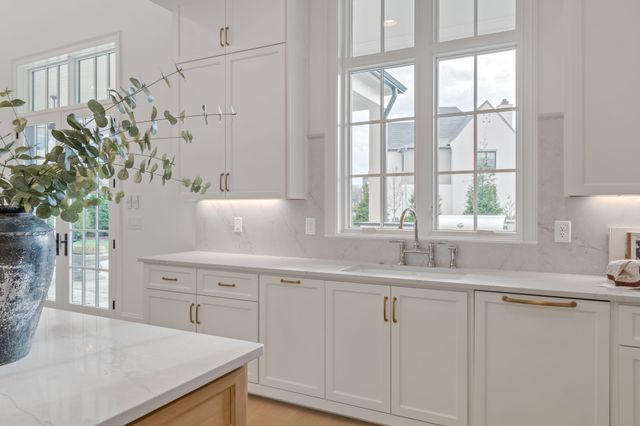 1627 Rosebrooke Dr, Brentwood, TN 37027