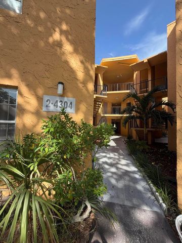 4304 NW 9th Ave 2-3B, Deerfield Beach, FL 33064