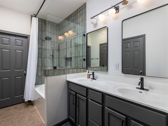 532 Lookout Tree LN, Round Rock, TX 78664