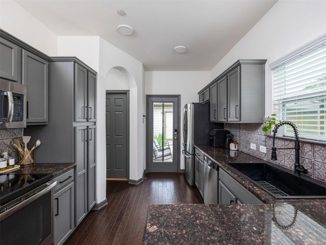 532 Lookout Tree LN, Round Rock, TX 78664