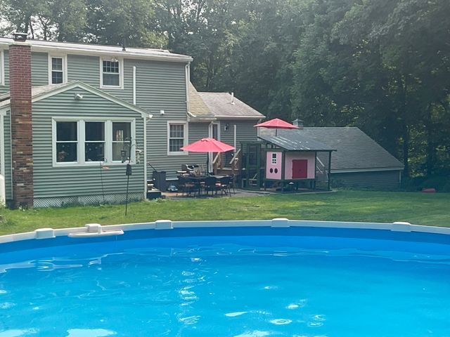 194 W Sutton Rd, Sutton, MA 01590