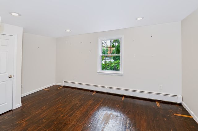 194 W Sutton Rd, Sutton, MA 01590