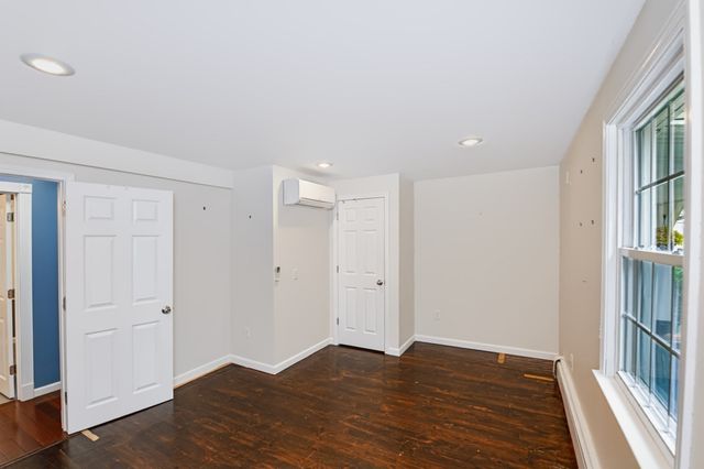 194 W Sutton Rd, Sutton, MA 01590
