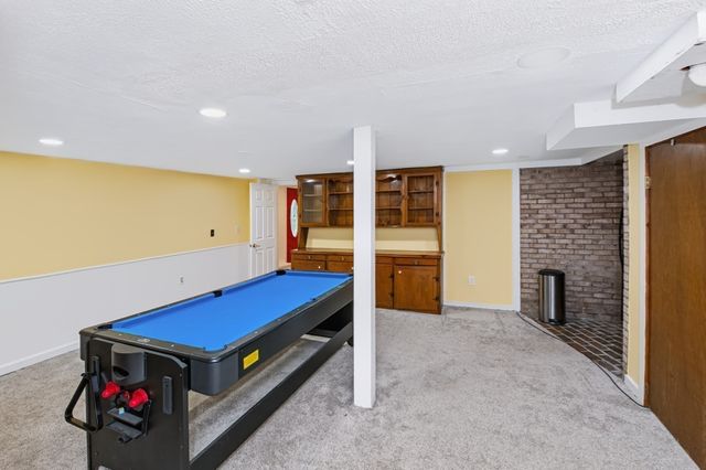 194 W Sutton Rd, Sutton, MA 01590