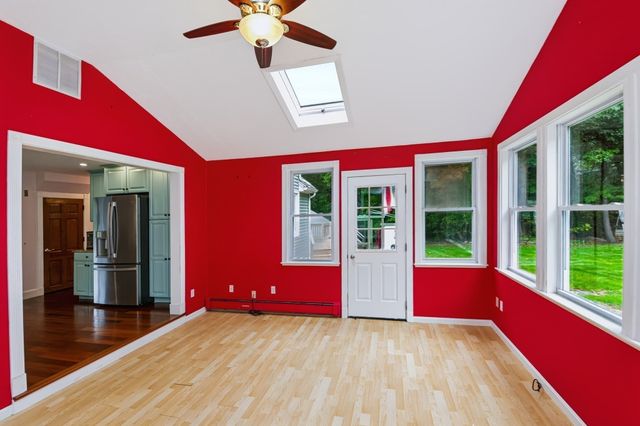 194 W Sutton Rd, Sutton, MA 01590