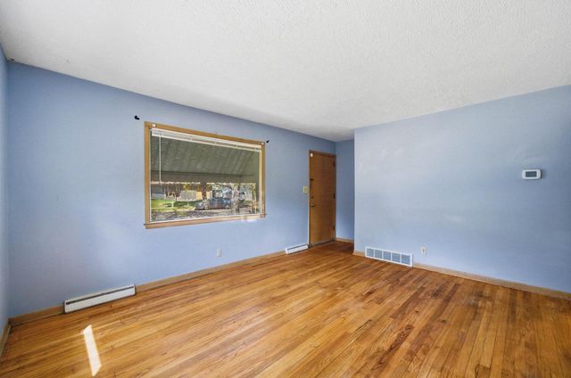 6706 N 54th STREET, Milwaukee, WI 53223