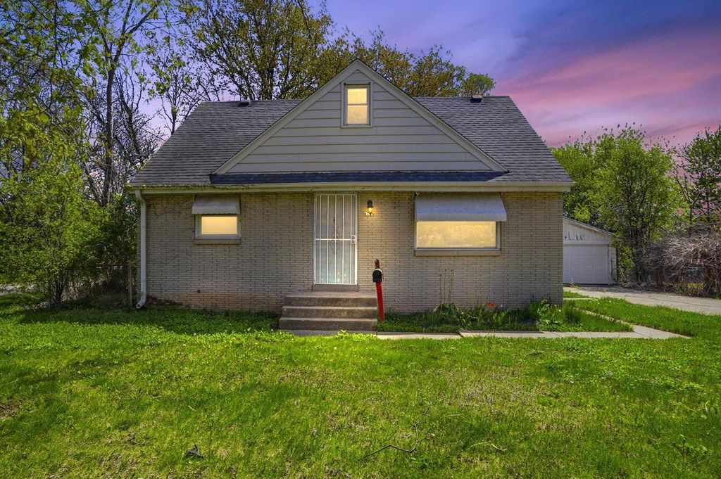 6706 N 54th STREET, Milwaukee, WI 53223