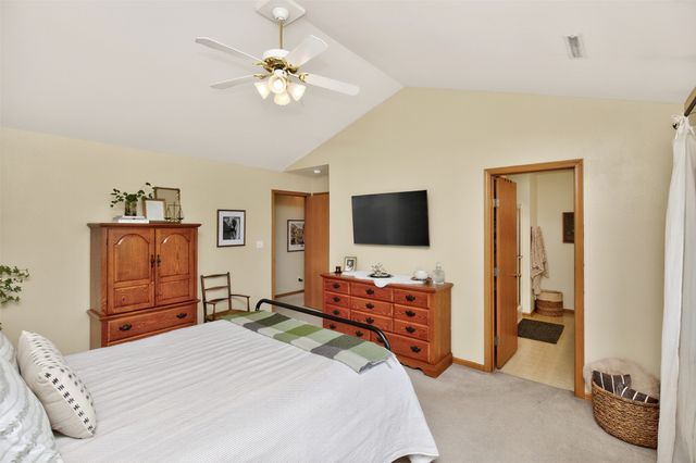 505 Poe Circle, Ames, IA 50014