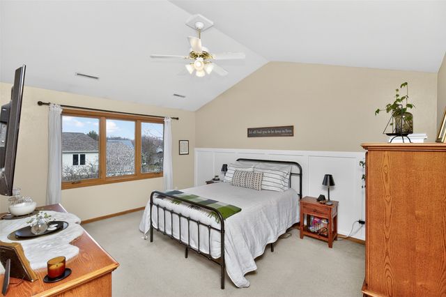 505 Poe Circle, Ames, IA 50014