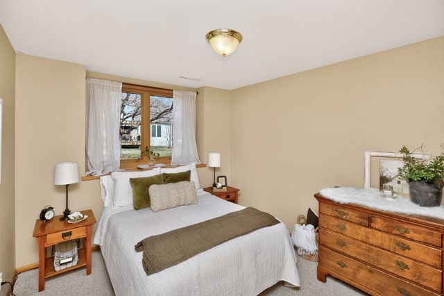 505 Poe Circle, Ames, IA 50014