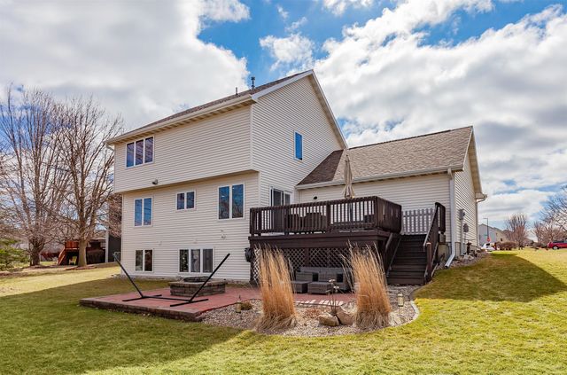 505 Poe Circle, Ames, IA 50014