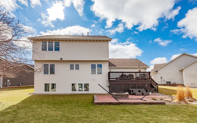 505 Poe Circle, Ames, IA 50014