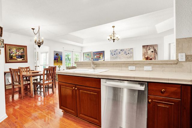 3484 Commodore Court, West Palm Beach, FL 33411