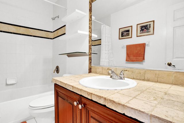 3484 Commodore Court, West Palm Beach, FL 33411