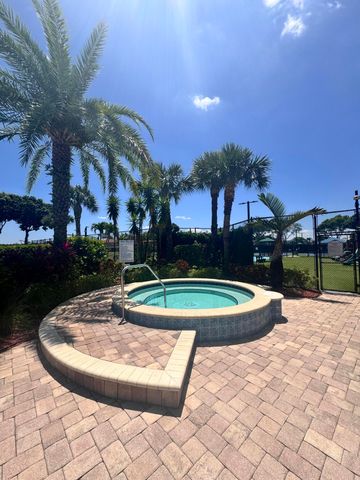 3484 Commodore Court, West Palm Beach, FL 33411