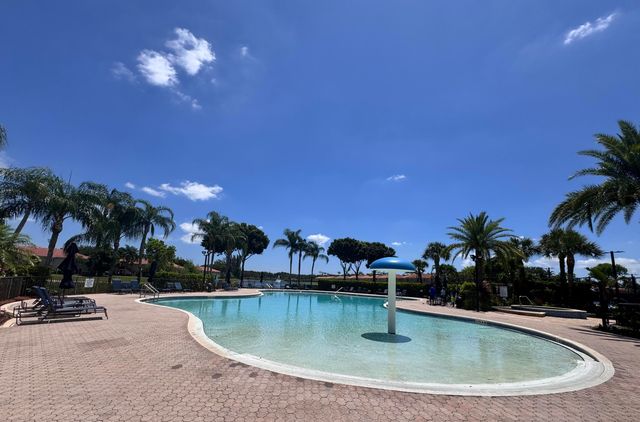 3484 Commodore Court, West Palm Beach, FL 33411