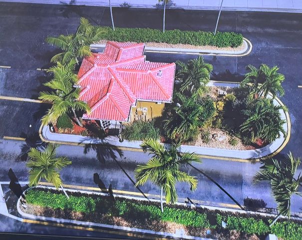 3484 Commodore Court, West Palm Beach, FL 33411
