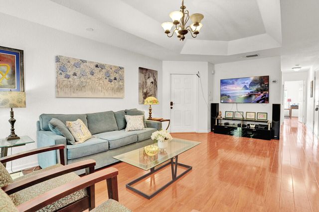 3484 Commodore Court, West Palm Beach, FL 33411