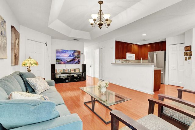 3484 Commodore Court, West Palm Beach, FL 33411