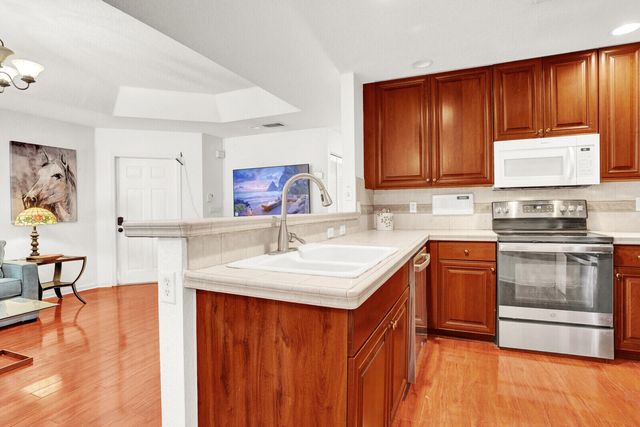 3484 Commodore Court, West Palm Beach, FL 33411