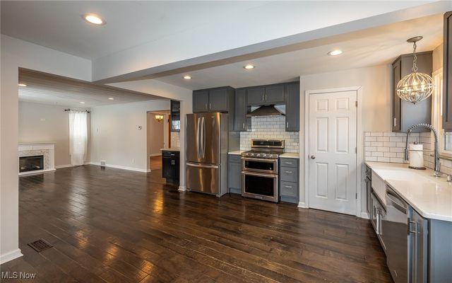 2619 Northview Road, Rocky River, OH 44116