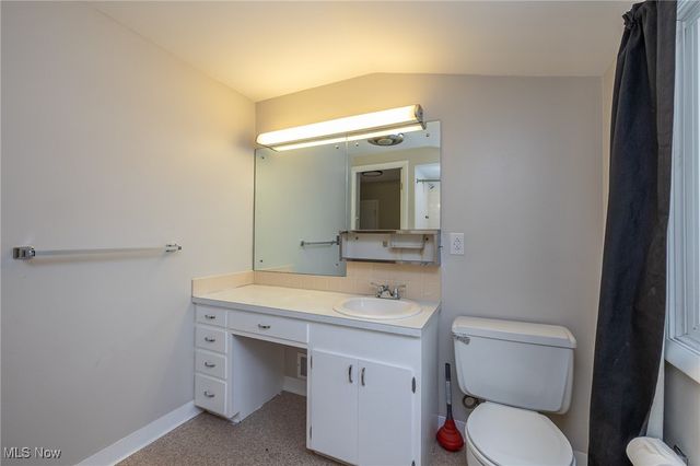 2619 Northview Road, Rocky River, OH 44116