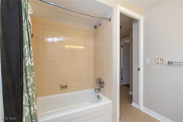 2619 Northview Road, Rocky River, OH 44116