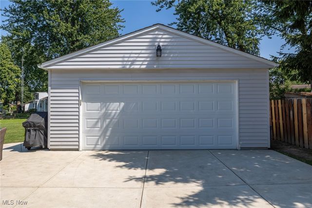 2619 Northview Road, Rocky River, OH 44116