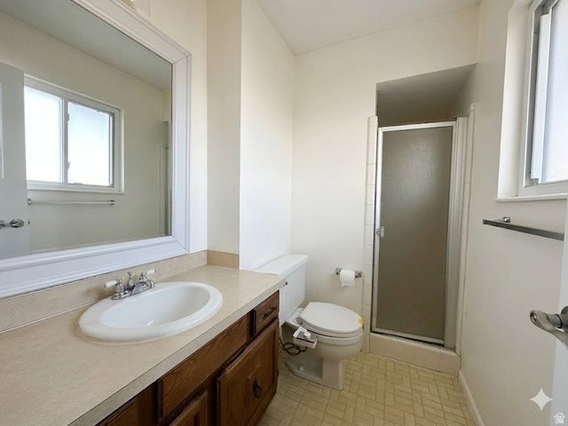 1185 W 725 N, Clearfield, UT 84015