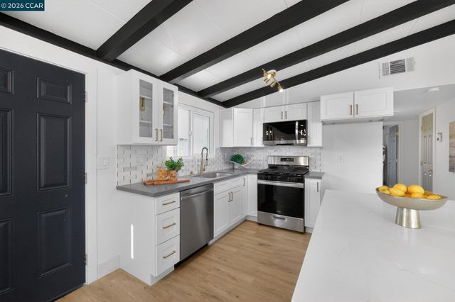 27891 Ormond Ave, Hayward, CA 94544