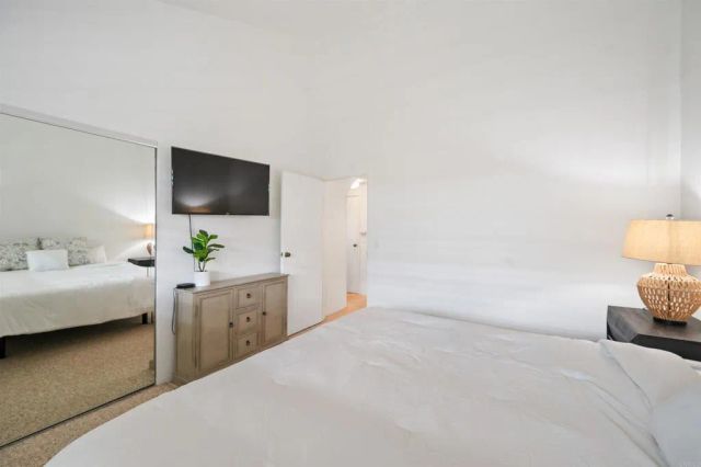 318 Juniper Avenue 10, Carlsbad, CA 92008