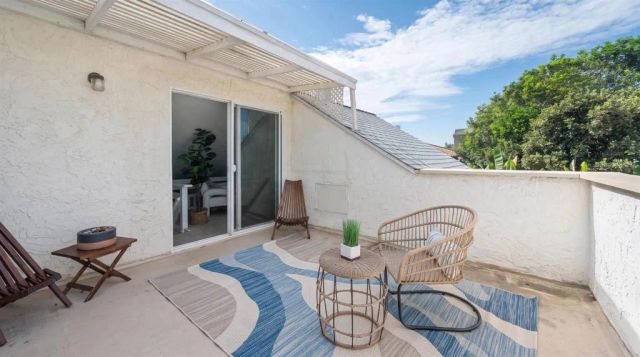 318 Juniper Avenue 10, Carlsbad, CA 92008