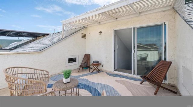 318 Juniper Avenue 10, Carlsbad, CA 92008