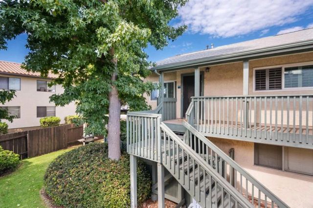 318 Juniper Avenue 10, Carlsbad, CA 92008