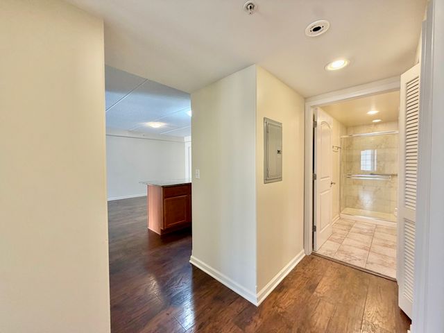 4811 N Olcott Avenue 314, Harwood Heights, IL 60706