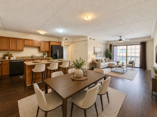4811 N Olcott Avenue 314, Harwood Heights, IL 60706