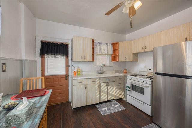 1629 Gibbs Avenue NE, Canton, OH 44705