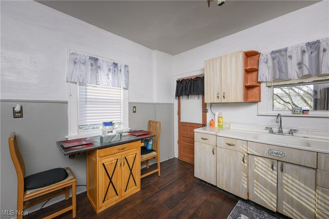 1629 Gibbs Avenue NE, Canton, OH 44705