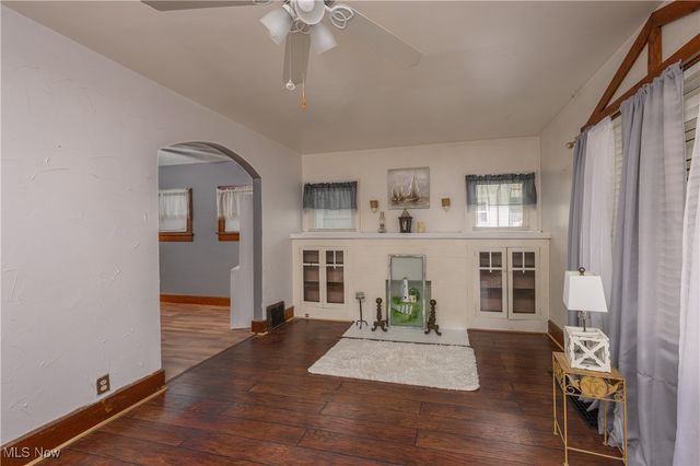 1629 Gibbs Avenue NE, Canton, OH 44705