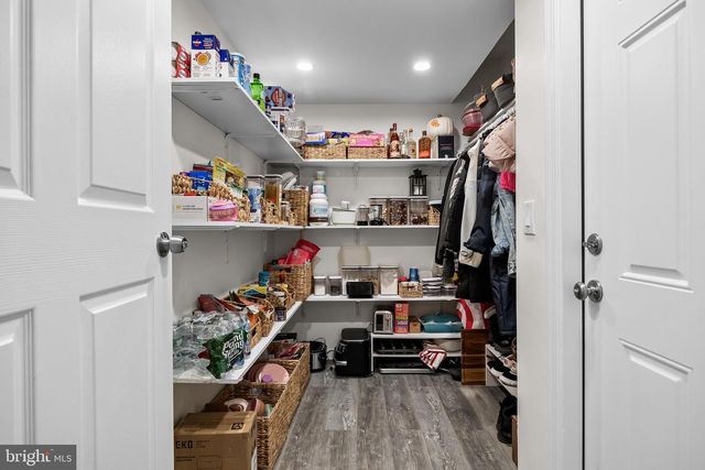 138 TULIP, Ewing, NJ 08638