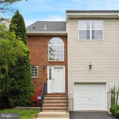 138 TULIP, Ewing, NJ 08638