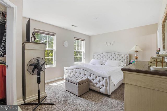 5 SALVATORE CT, Lancaster, PA 17603