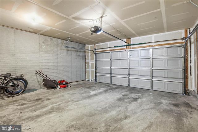 5 SALVATORE CT, Lancaster, PA 17603